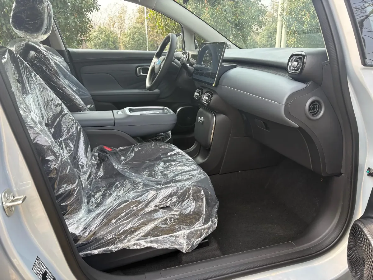 2025 Aion AION UT BEV,autocango,china used car exporter,china ev exporter,chinese used car exporter,chinese used ev exporter