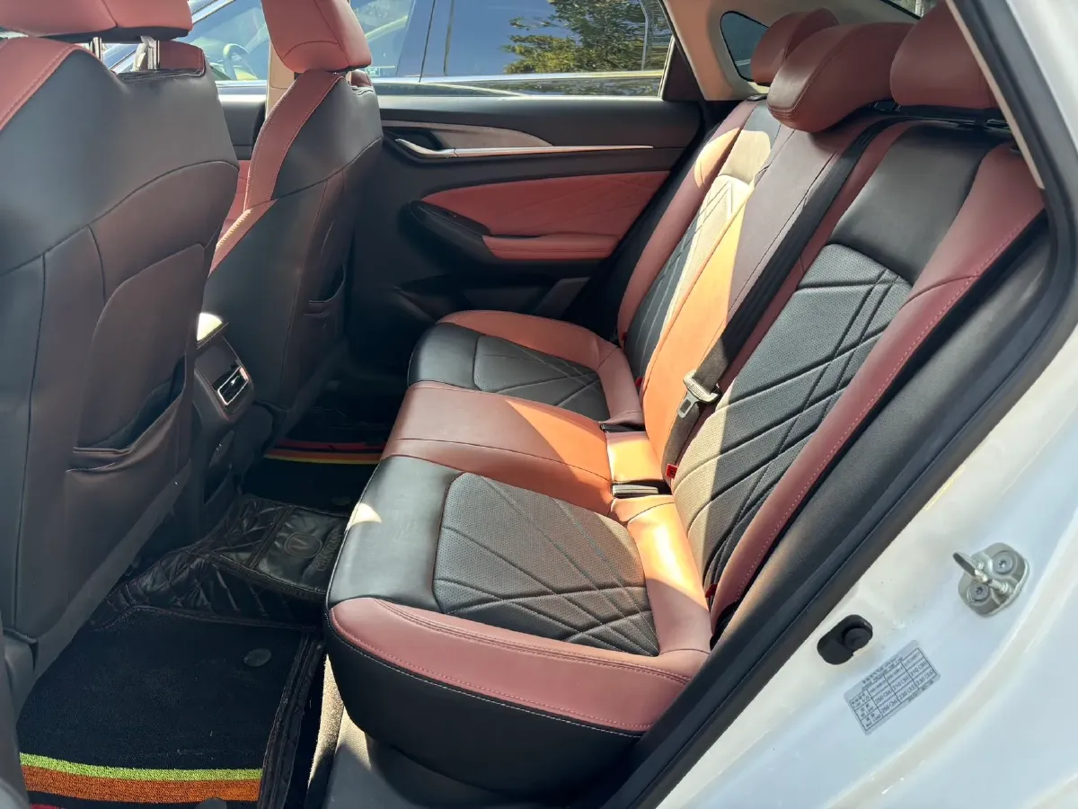 2022 ChangAn Eado 1.4T 160HP L4 7DCT,autocango,china used car exporter,china ev exporter,chinese used car exporter,chinese used ev exporter