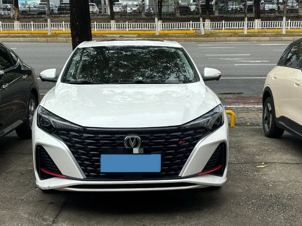 2022 ChangAn Eado 1.4T 160HP L4 7DCT,autocango,china used car exporter,china ev exporter,chinese used car exporter,chinese used ev exporter