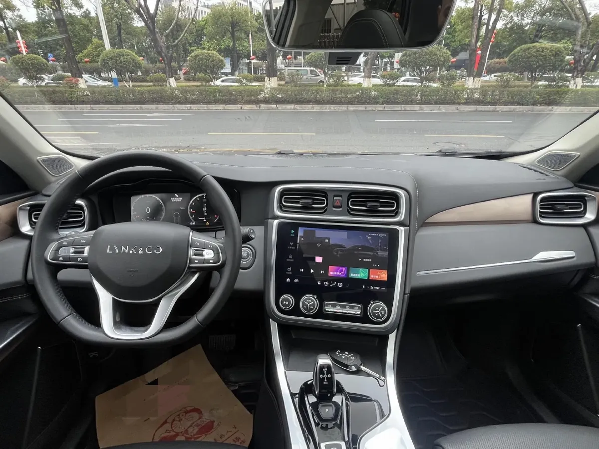 2019 LYNK&CO 01 2.0T 190HP L4 6AT,autocango,china used car exporter,china ev exporter,chinese used car exporter,chinese used ev exporter