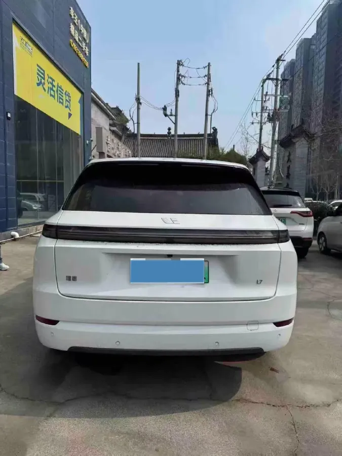 2025 Li L7 Range Extended 154HP REEV,autocango,china used car exporter,china ev exporter,chinese used car exporter,chinese used ev exporter