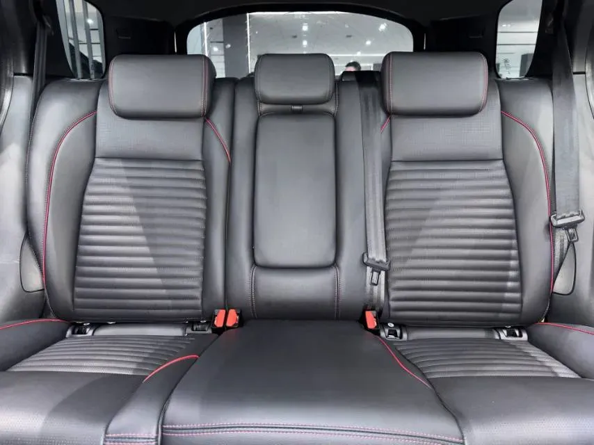 2020 Land Rover Discovery Sport 2.0T 249HP L4 9AT,autocango,china used car exporter,china ev exporter,chinese used car exporter,chinese used ev exporter