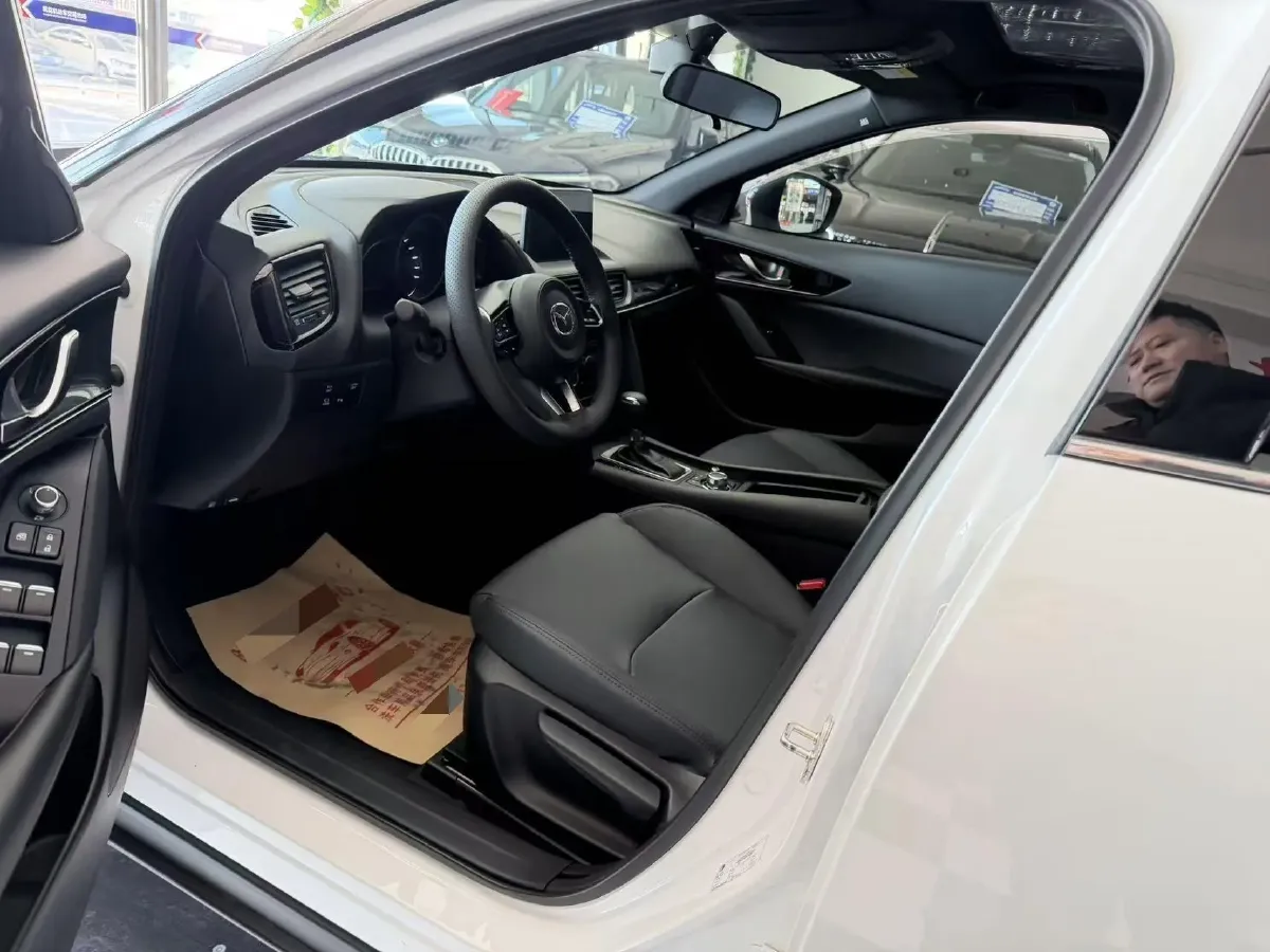 2021 Mazda CX-4 2.0L 158HP L4 6AT,autocango,china used car exporter,china ev exporter,chinese used car exporter,chinese used ev exporter