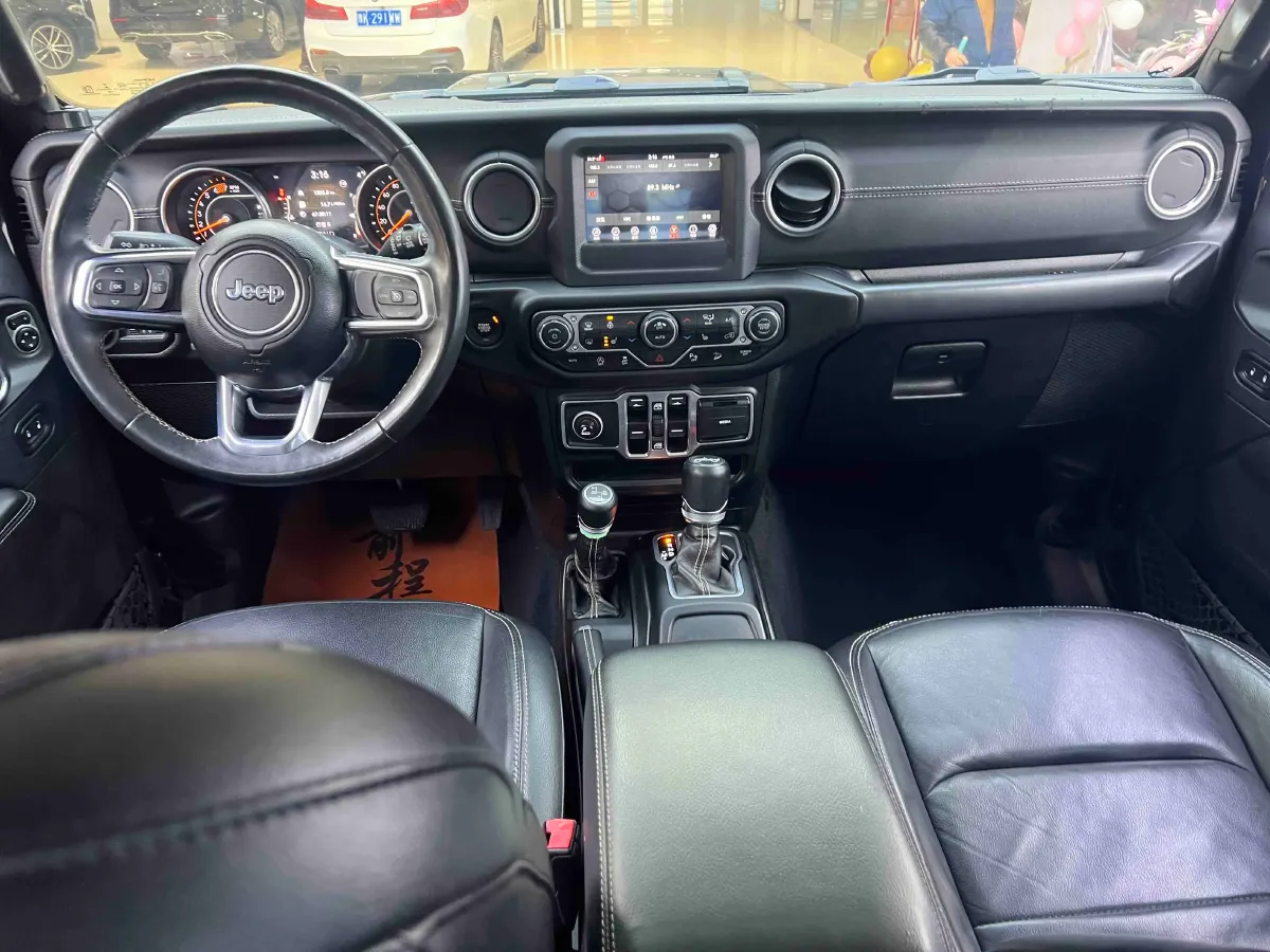 2018 Jeep Wrangler 2.0T 266HP L4 8AT,autocango,china used car exporter,china ev exporter,chinese used car exporter,chinese used ev exporter