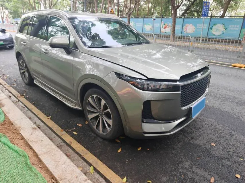 2020 Li ONE Range Extended 131HP REEV 40.5KWH,autocango,china used car exporter,china ev exporter,chinese used car exporter,chinese used ev exporter