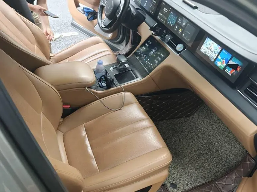 2020 Li ONE Range Extended 131HP REEV 40.5KWH,autocango,china used car exporter,china ev exporter,chinese used car exporter,chinese used ev exporter