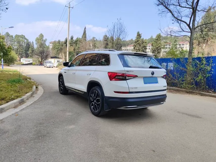 2018 Skoda Kodiak 2.0T 186HP L4 7DCT,autocango,china used car exporter,china ev exporter,chinese used car exporter,chinese used ev exporter