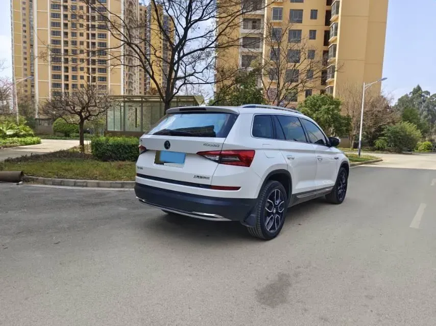 2018 Skoda Kodiak 2.0T 186HP L4 7DCT,autocango,china used car exporter,china ev exporter,chinese used car exporter,chinese used ev exporter