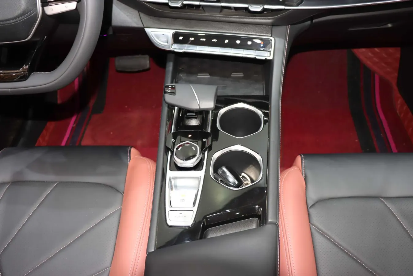 2022 ChangAn Eado 1.4T 160HP L4 7DCT,autocango,china used car exporter,china ev exporter,chinese used car exporter,chinese used ev exporter