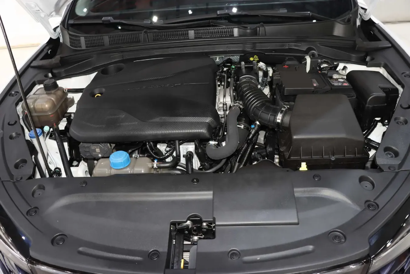 2022 ChangAn Eado 1.4T 160HP L4 7DCT,autocango,china used car exporter,china ev exporter,chinese used car exporter,chinese used ev exporter