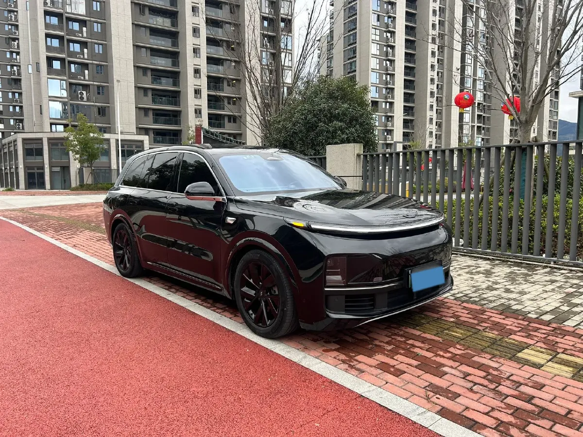 2023 Li L8 Range Extended 154HP REEV 40.9KWH,autocango,china used car exporter,china ev exporter,chinese used car exporter,chinese used ev exporter