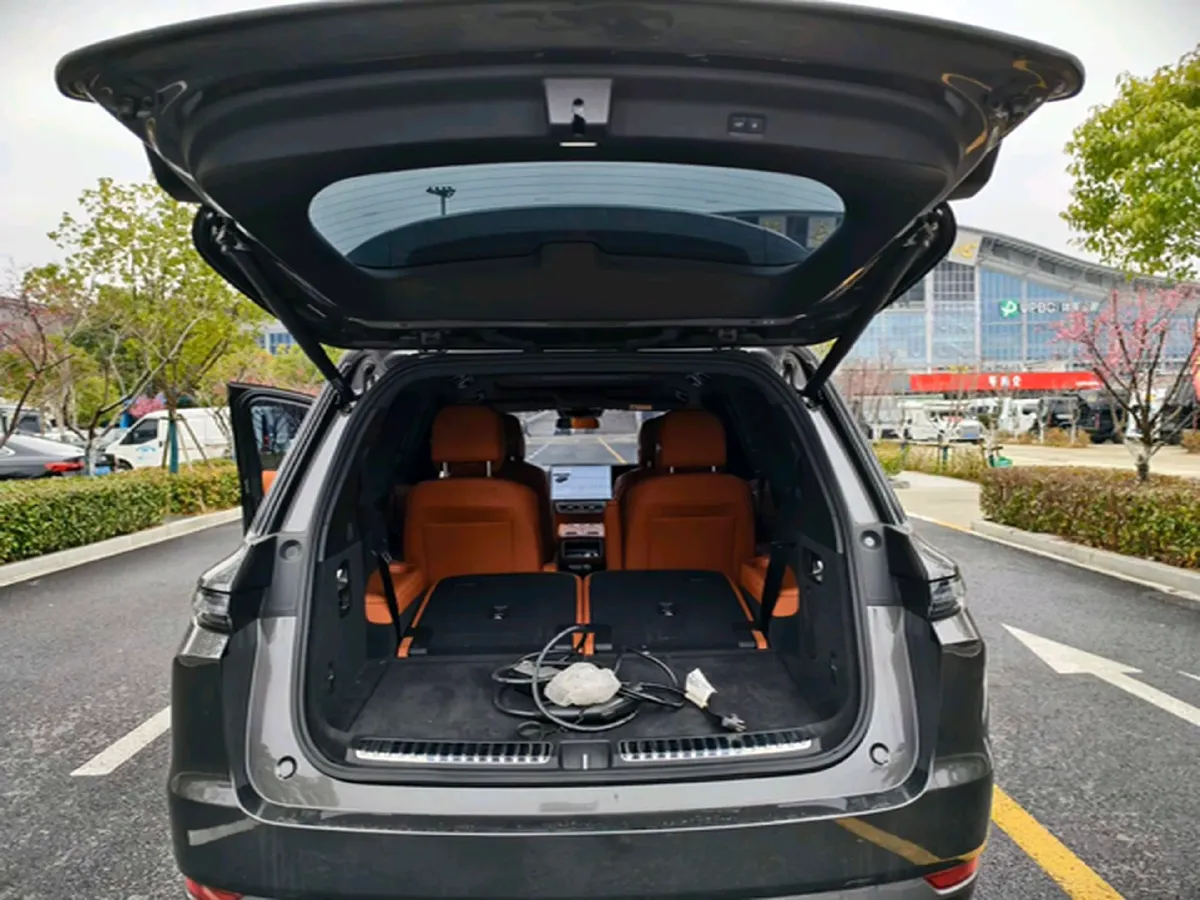 2022 Li L9 Range Extended 154HP REEV 42.6KWH,autocango,china used car exporter,china ev exporter,chinese used car exporter,chinese used ev exporter