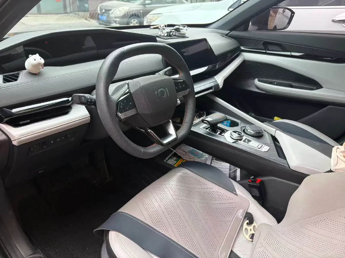 2023 ChangAn QiYuan A07 1.5L 95HP L4 REEV 28.4KWH,autocango,china used car exporter,china ev exporter,chinese used car exporter,chinese used ev exporter