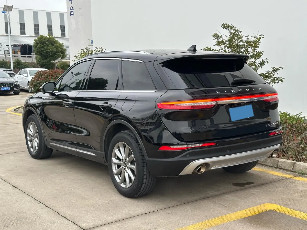 2021 Lincoln Corsair 2.0T 245HP L4 8AT,autocango,china used car exporter,china ev exporter,chinese used car exporter,chinese used ev exporter