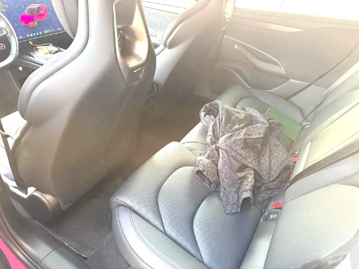 2024 MI SU7 BEV 73.6KWH,autocango,china used car exporter,china ev exporter,chinese used car exporter,chinese used ev exporter