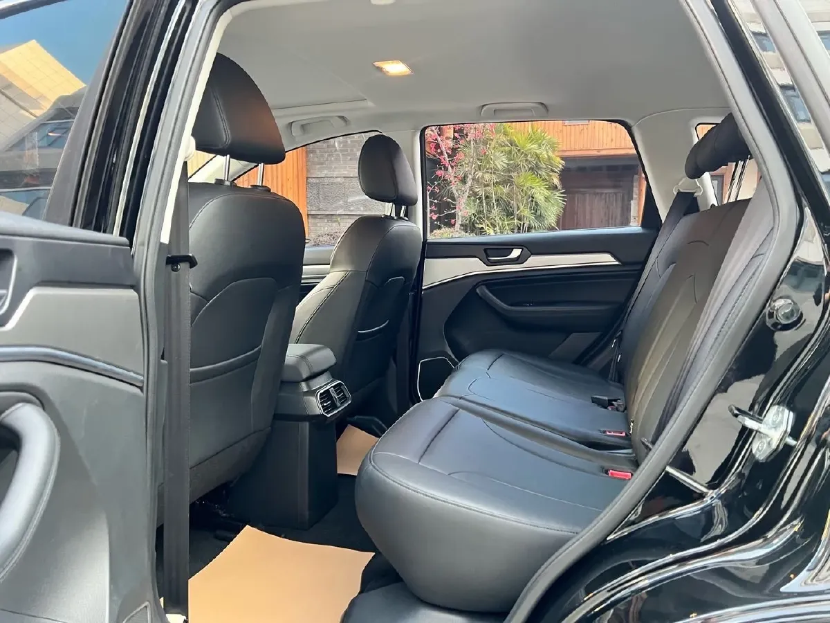 2019 Haval H6 1.5T 150HP L4 6MT,autocango,china used car exporter,china ev exporter,chinese used car exporter,chinese used ev exporter