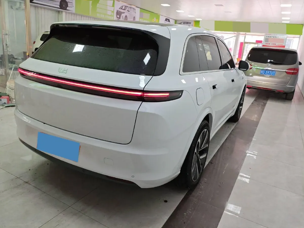 2023 Li L7 Range Extended 154HP REEV 40.9KWH,autocango,china used car exporter,china ev exporter,chinese used car exporter,chinese used ev exporter