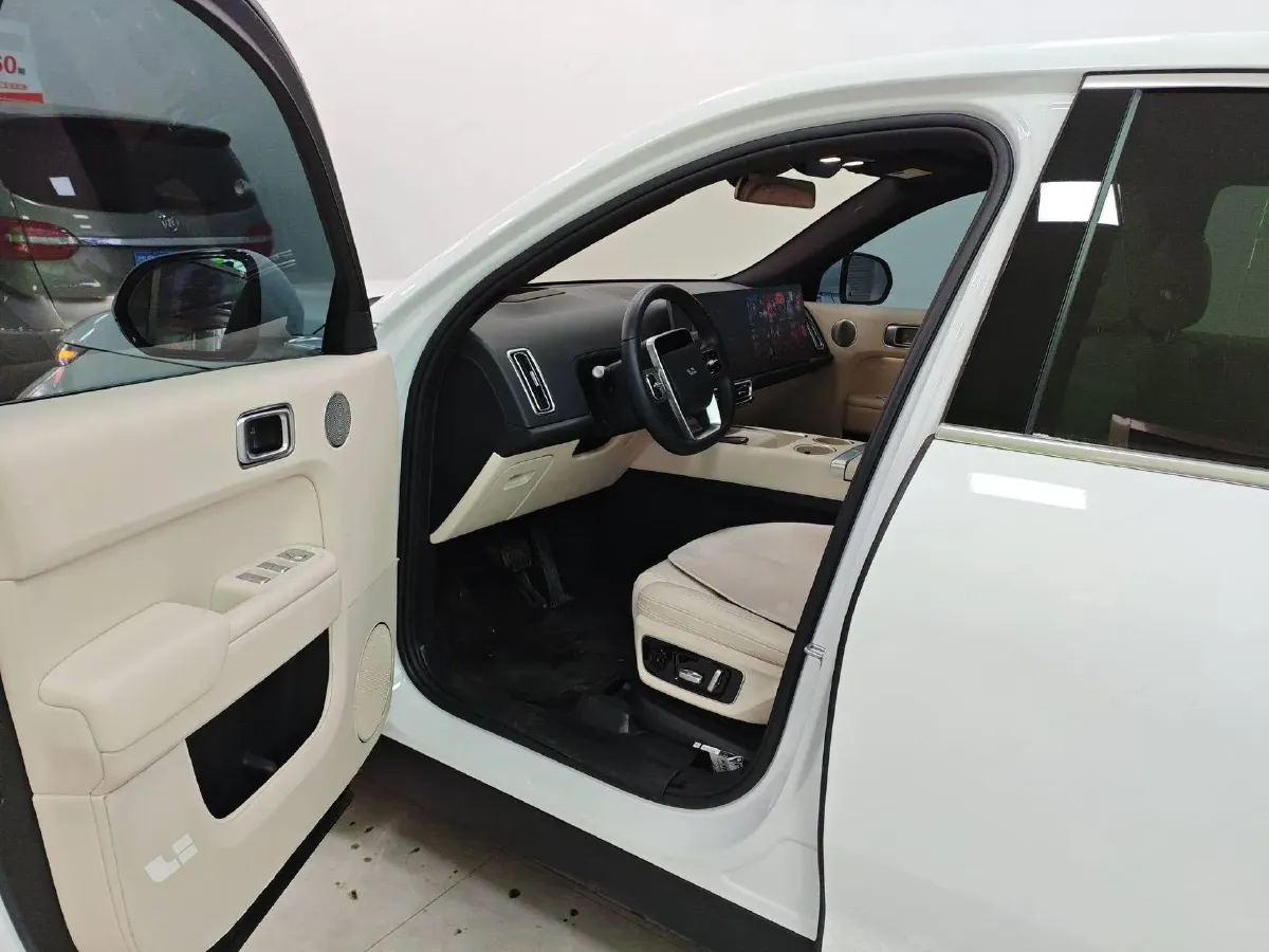 2023 Li L7 Range Extended 154HP REEV 40.9KWH,autocango,china used car exporter,china ev exporter,chinese used car exporter,chinese used ev exporter