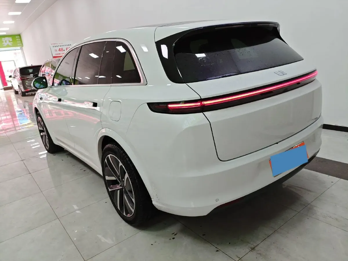 2023 Li L7 Range Extended 154HP REEV 40.9KWH,autocango,china used car exporter,china ev exporter,chinese used car exporter,chinese used ev exporter