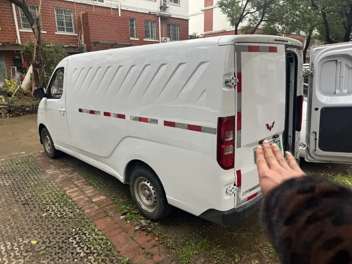 2024 WuLing YangGuang BEV 41.9KWH,autocango,china used car exporter,china ev exporter,chinese used car exporter,chinese used ev exporter