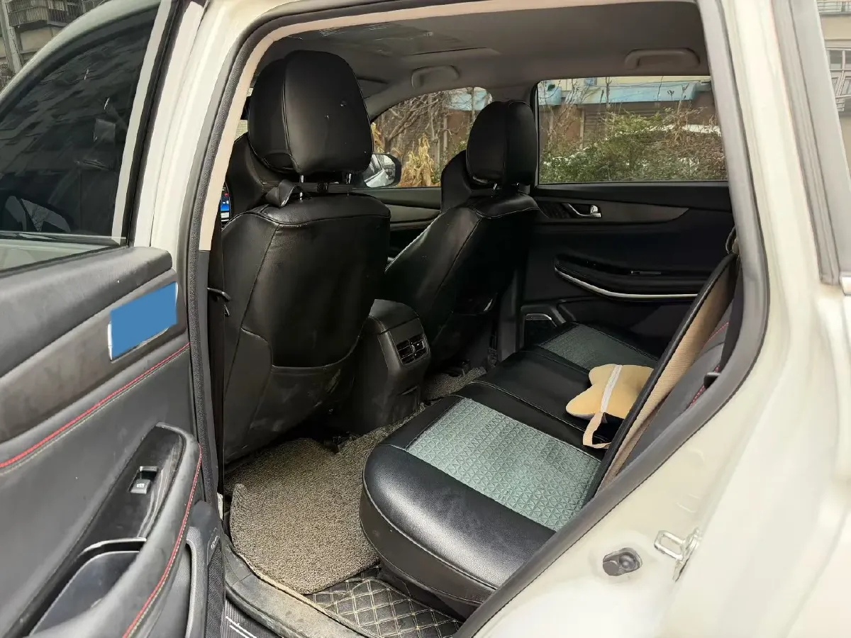 2021 ChangAn CS75 1.5T 178HP L4 7DCT,autocango,china used car exporter,china ev exporter,chinese used car exporter,chinese used ev exporter