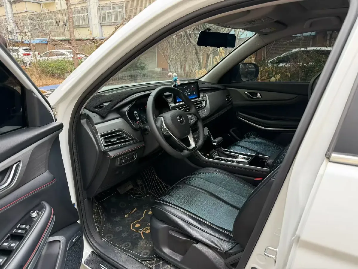 2021 ChangAn CS75 1.5T 178HP L4 7DCT,autocango,china used car exporter,china ev exporter,chinese used car exporter,chinese used ev exporter