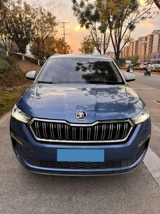 2020 Skoda Kamiq 1.2T 116HP L4 7DCT,autocango,china used car exporter,china ev exporter,chinese used car exporter,chinese used ev exporter