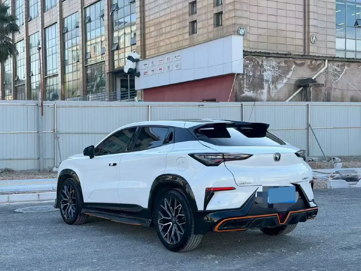 2022 ChangAn UNI-T 1.5T 188HP L4 7DCT,autocango,china used car exporter,china ev exporter,chinese used car exporter,chinese used ev exporter