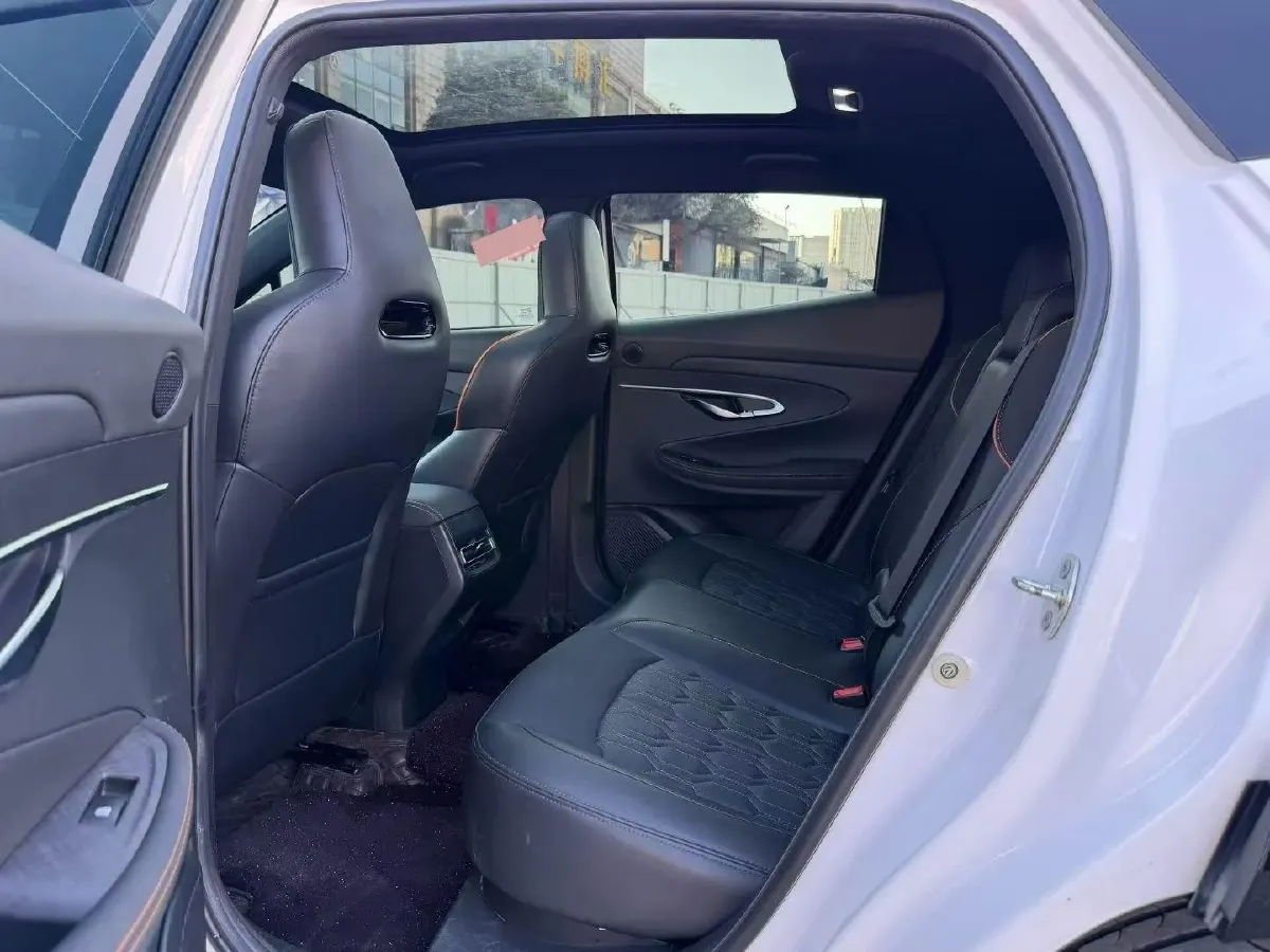 2022 ChangAn UNI-T 1.5T 188HP L4 7DCT,autocango,china used car exporter,china ev exporter,chinese used car exporter,chinese used ev exporter