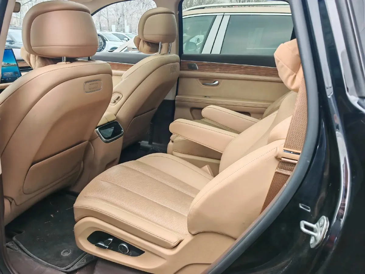 2024 AITO AITO M7 1.5T 152HP L4 REEV 38.5KWH,autocango,china used car exporter,china ev exporter,chinese used car exporter,chinese used ev exporter