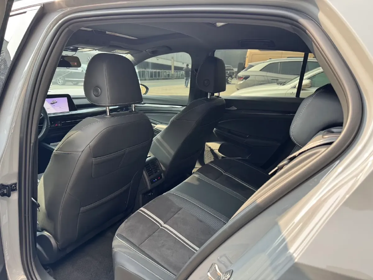 2023 Volkswagen Golf 1.4T 150HP L4 7DCT,autocango,china used car exporter,china ev exporter,chinese used car exporter,chinese used ev exporter