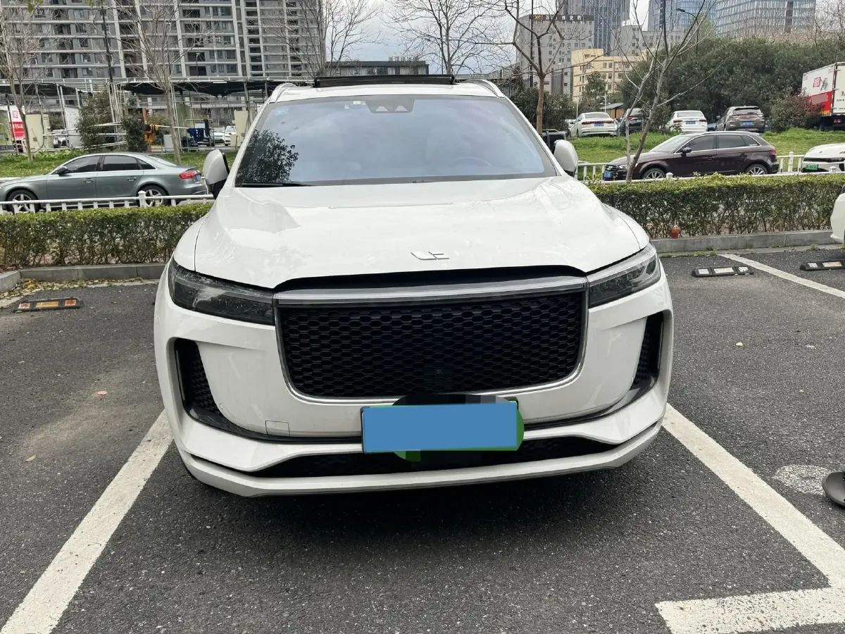 2020 Li ONE Range Extended 131HP REEV 40.5KWH,autocango,china used car exporter,china ev exporter,chinese used car exporter,chinese used ev exporter