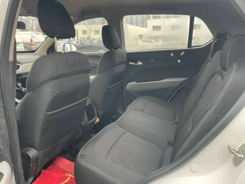 2021 BaoJun 510 1.5L 99HP L4 6MT,autocango,china used car exporter,china ev exporter,chinese used car exporter,chinese used ev exporter