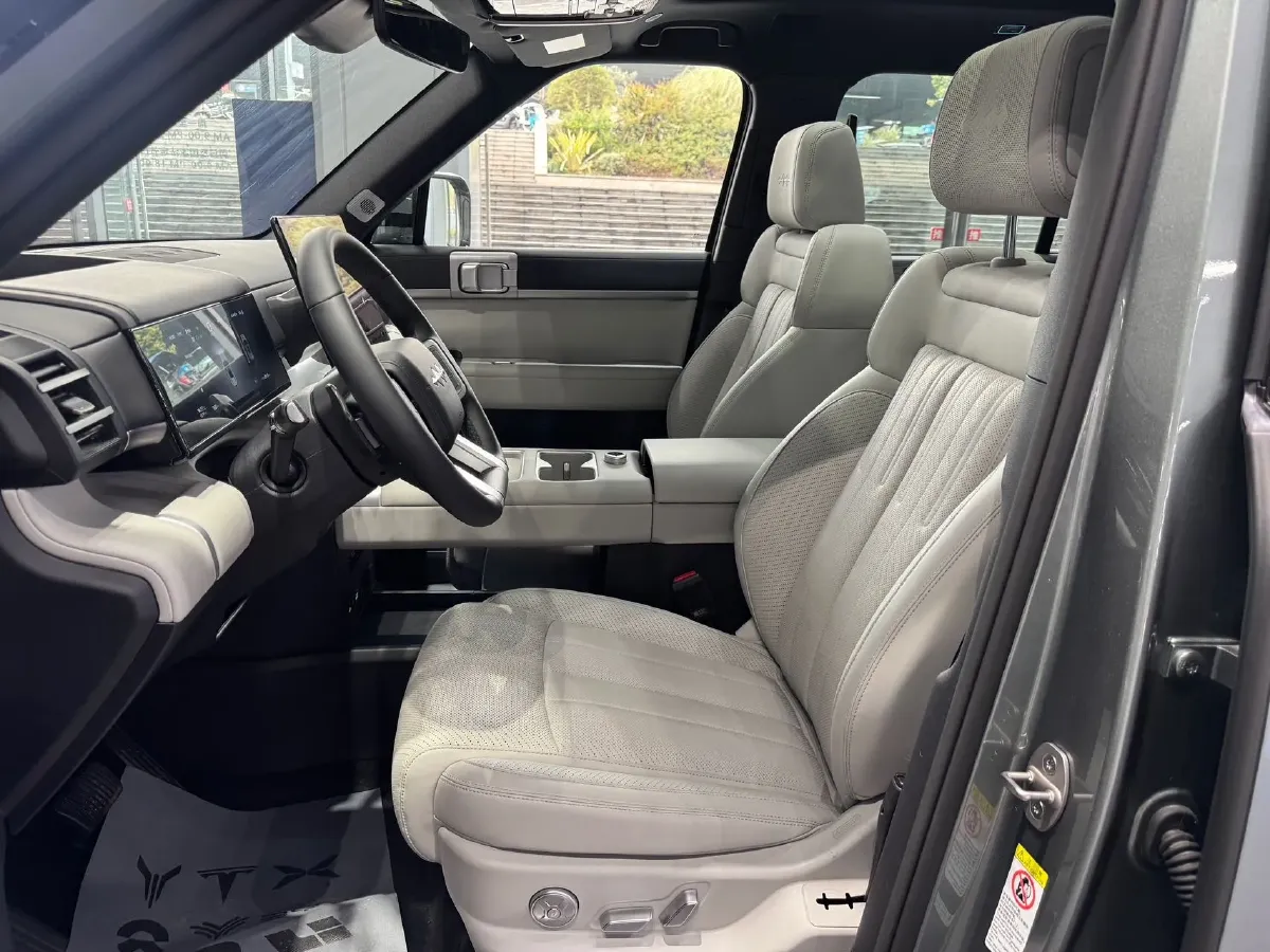 2025 FangChengBao Tai 7 1.5T 156HP L4 E-CVT PHEV,autocango,china used car exporter,china ev exporter,chinese used car exporter,chinese used ev exporter