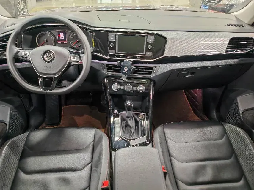 2019 Jeep Cherokee 2.0T 234HP L4 9AT,autocango,china used car exporter,china ev exporter,chinese used car exporter,chinese used ev exporter