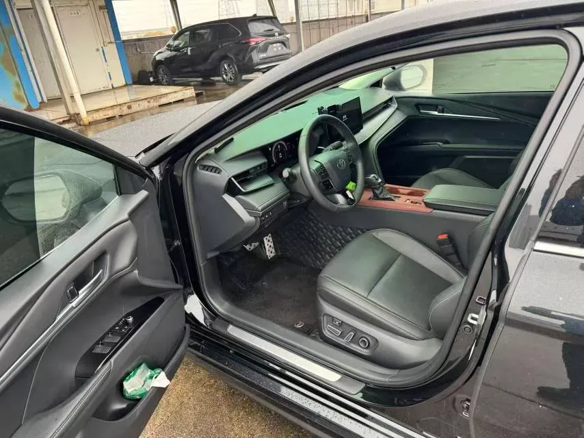 2025 Toyota Camry 2.0L 152HP L4 E-CVT Hybrid,autocango,china used car exporter,china ev exporter,chinese used car exporter,chinese used ev exporter