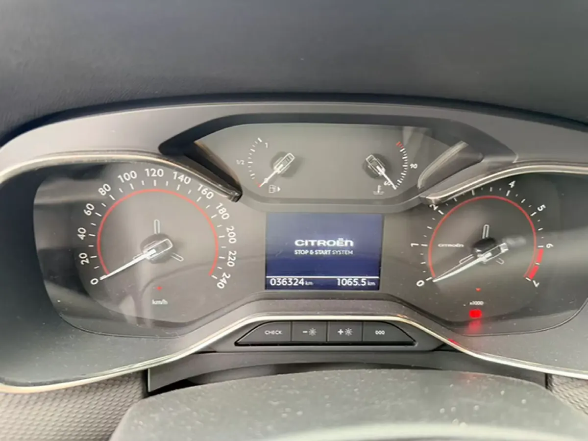 2021 Citroen C6 1.8T 211HP L4 8AT,autocango,china used car exporter,china ev exporter,chinese used car exporter,chinese used ev exporter