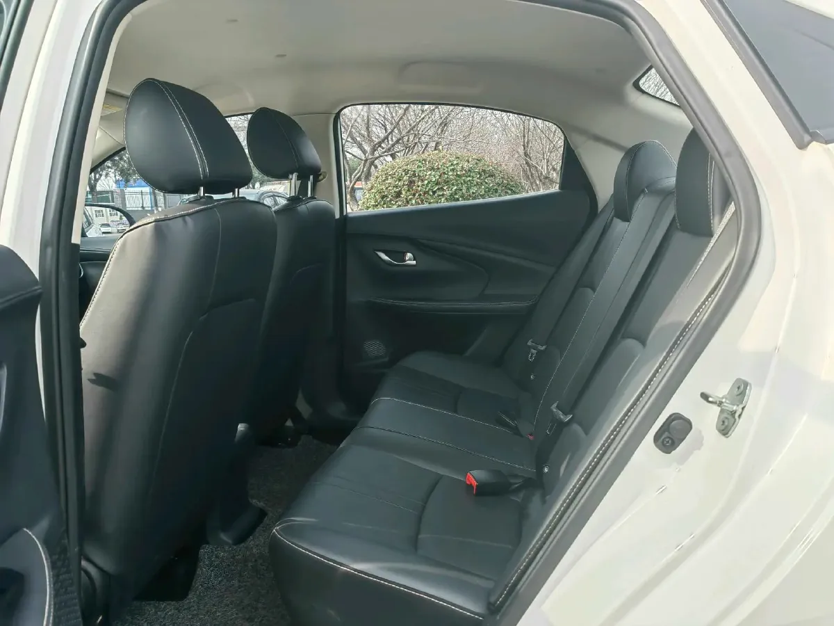 2019 ChangAn Alsvin 1.5L 107HP L4 5DCT,autocango,china used car exporter,china ev exporter,chinese used car exporter,chinese used ev exporter