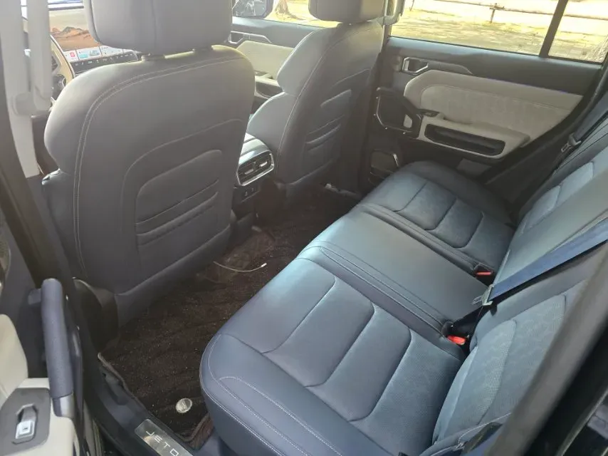 2024 Jetour ShanHai TravellerC-DM 1.5T 156HP L4 3DHT PHEV 26.7KWH,autocango,china used car exporter,china ev exporter,chinese used car exporter,chinese used ev exporter