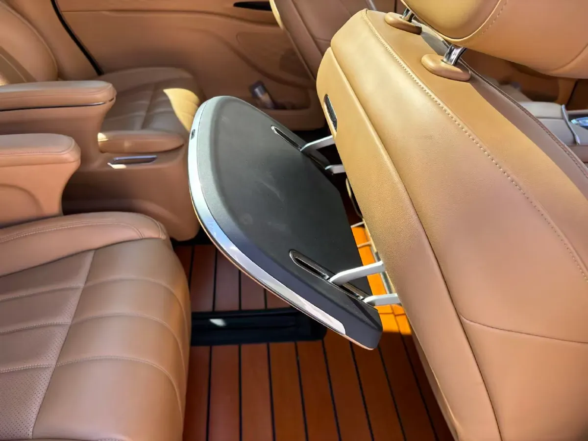 2022 Voyah Dream 1.5T 136HP L4 PHEV 25.57KWH,autocango,china used car exporter,china ev exporter,chinese used car exporter,chinese used ev exporter