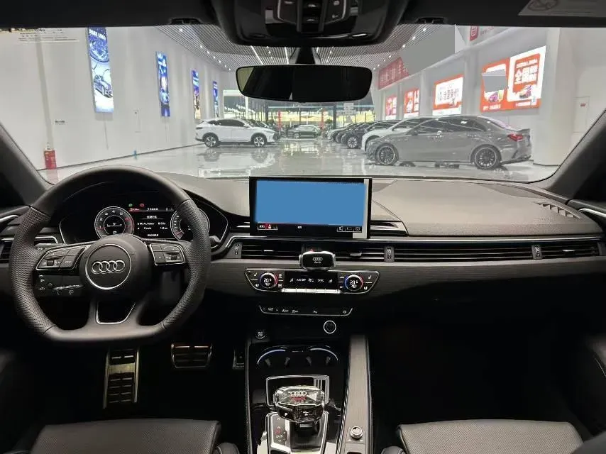 2024 Audi A4L 2.0T 190HP L4 7DCT,autocango,china used car exporter,china ev exporter,chinese used car exporter,chinese used ev exporter