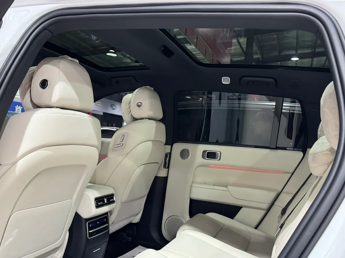 2023 Li L7 Range Extended 154HP REEV 40.9KWH,autocango,china used car exporter,china ev exporter,chinese used car exporter,chinese used ev exporter