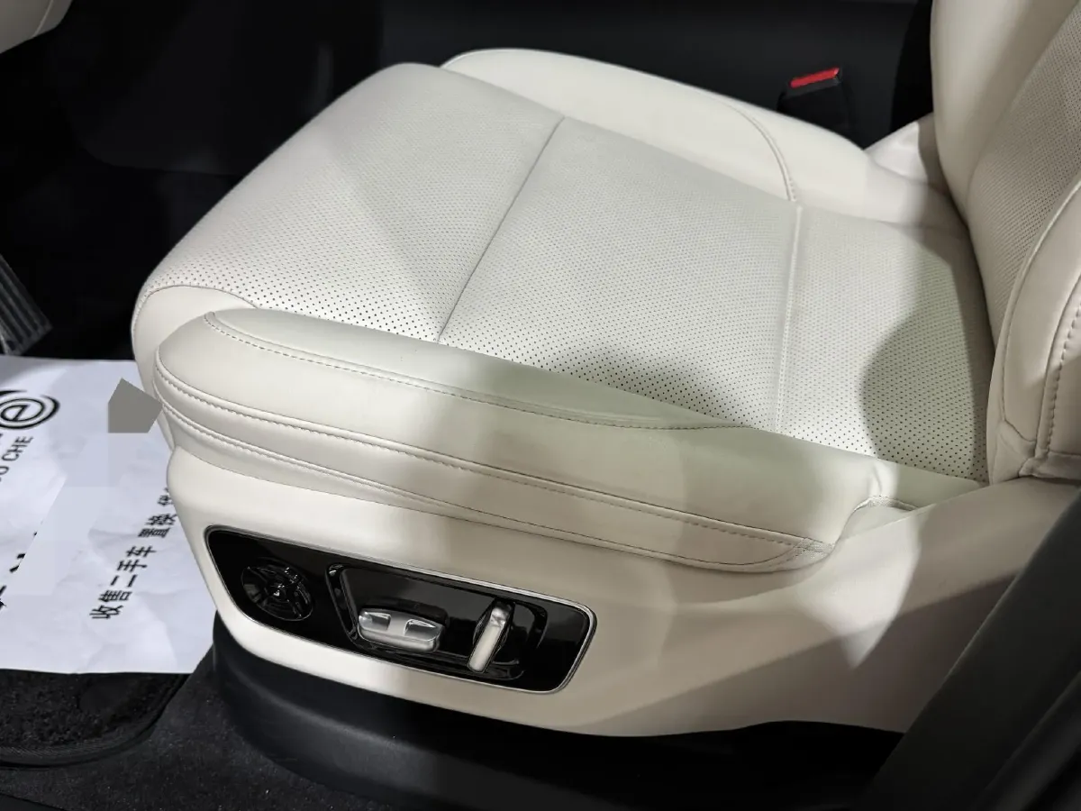 2023 Li L7 Range Extended 154HP REEV 40.9KWH,autocango,china used car exporter,china ev exporter,chinese used car exporter,chinese used ev exporter