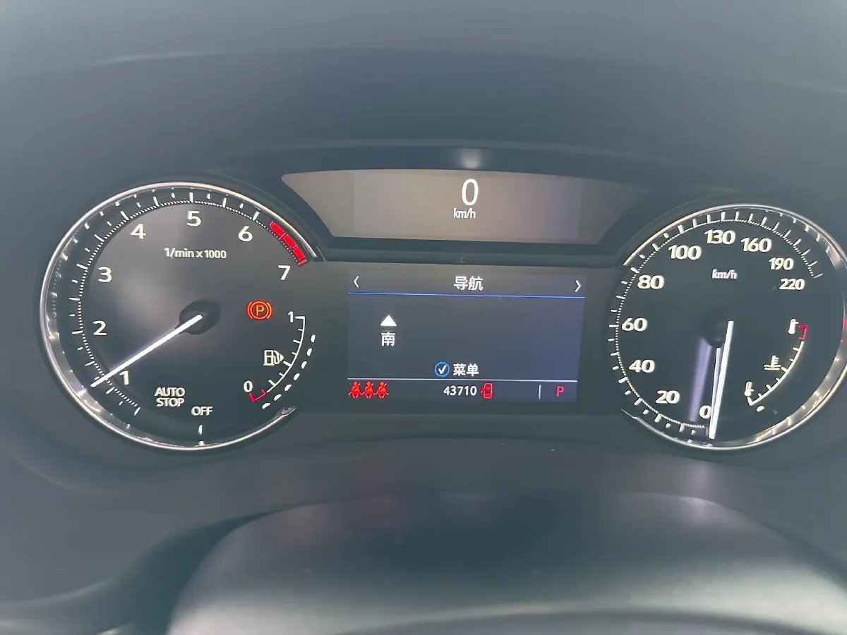 2022 Cadillac XT4 2.0T 237HP L4 9AT,autocango,china used car exporter,china ev exporter,chinese used car exporter,chinese used ev exporter