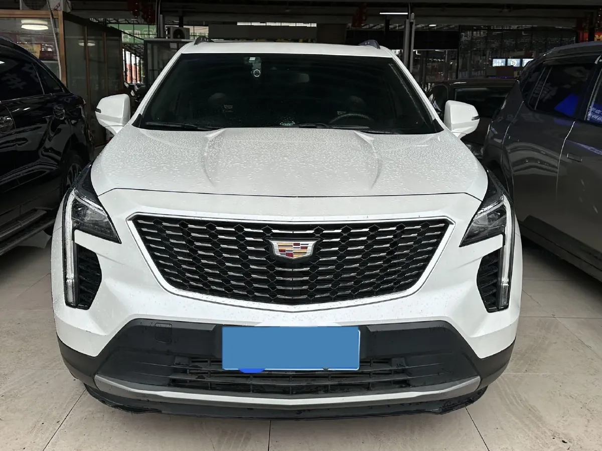 2022 Cadillac XT4 2.0T 237HP L4 9AT,autocango,china used car exporter,china ev exporter,chinese used car exporter,chinese used ev exporter
