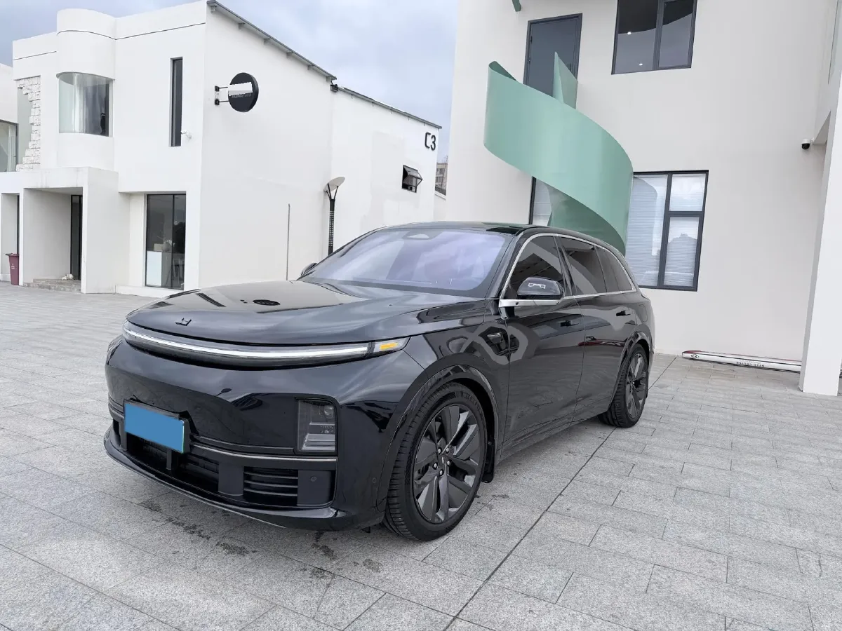 2024 Li L7 Range Extended 154HP REEV 42.8KWH,autocango,china used car exporter,china ev exporter,chinese used car exporter,chinese used ev exporter