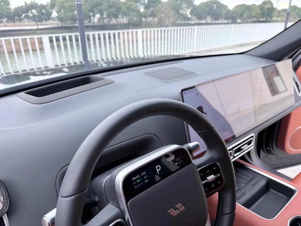 2024 Li L7 Range Extended 154HP REEV 42.8KWH,autocango,china used car exporter,china ev exporter,chinese used car exporter,chinese used ev exporter