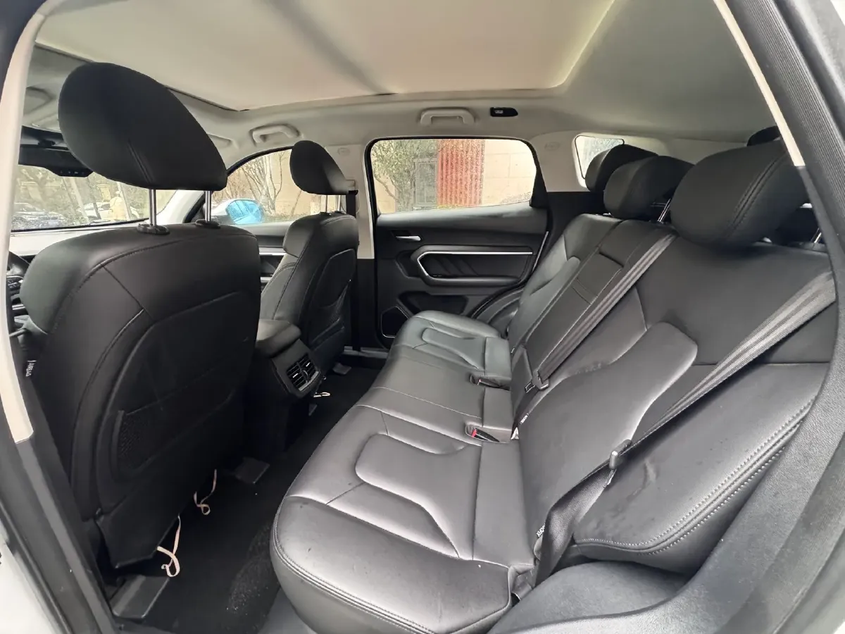 2017 Haval H6 1.5T 169HP L4 7DCT,autocango,china used car exporter,china ev exporter,chinese used car exporter,chinese used ev exporter