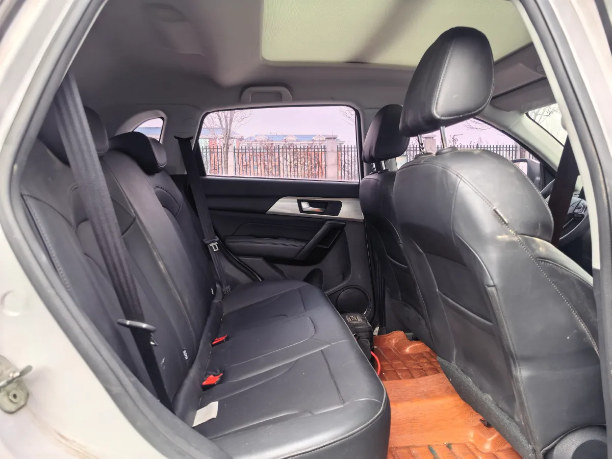 2018 Haval H2s 1.5T 150HP L4 6MT,autocango,china used car exporter,china ev exporter,chinese used car exporter,chinese used ev exporter