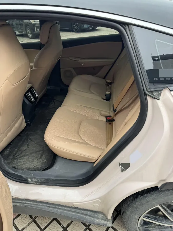 2024 ARCFOX αT5 BEV 79.2KWH,autocango,china used car exporter,china ev exporter,chinese used car exporter,chinese used ev exporter